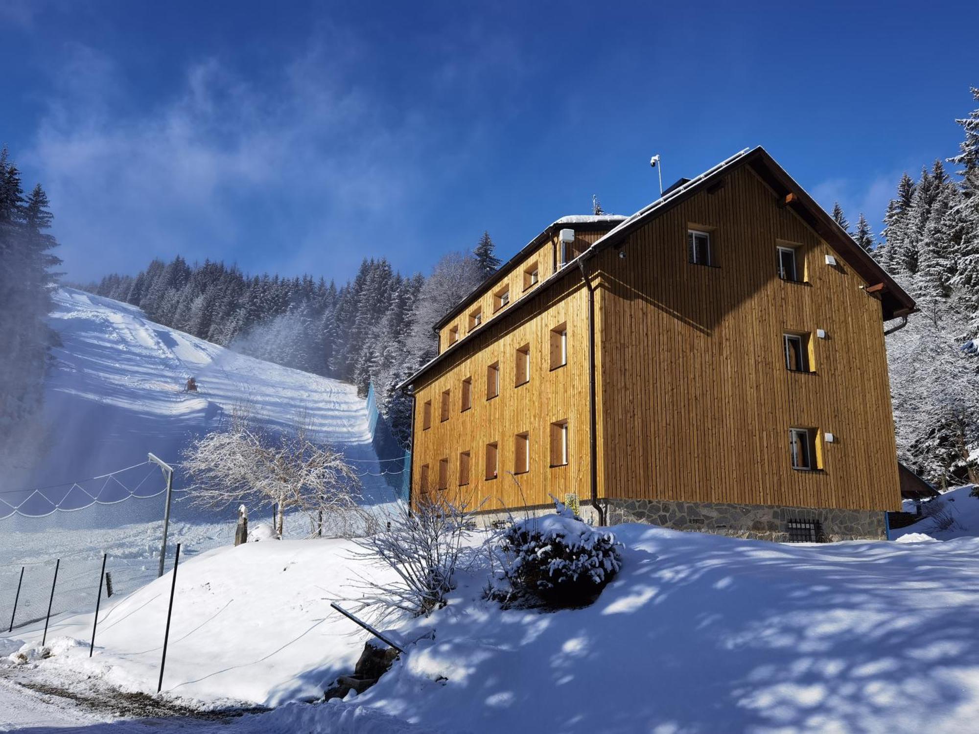 Apartments Rogla Jurgovo - Ski In Ski Out Lukanja Exterior photo